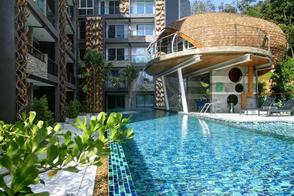 Emerald Terrace Patong Екстериор снимка